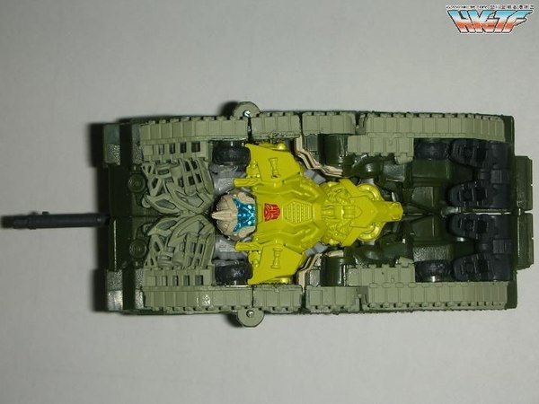 Transformers Dark Of The Moon Cyberverse Commander Guzzle  (6 of 8)